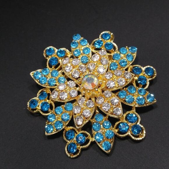 Gold Tone Flower Brooch Pendant Blue Clear Rhinestones Aurora Borealis Center - Picture 8 of 8